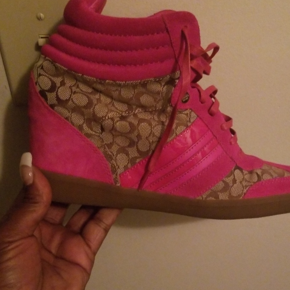 Coach shoe boot wedge